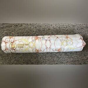 Darian’s Nova Fitness gold marble Barbell cushion pad exercise